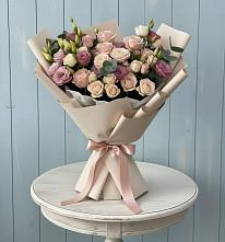 Букет цветов из:  Розы и Лизиантусы в Партените