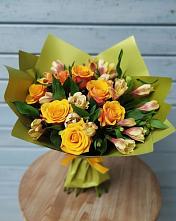 Букет цветов из:  Альстромерии и Розы в Партените