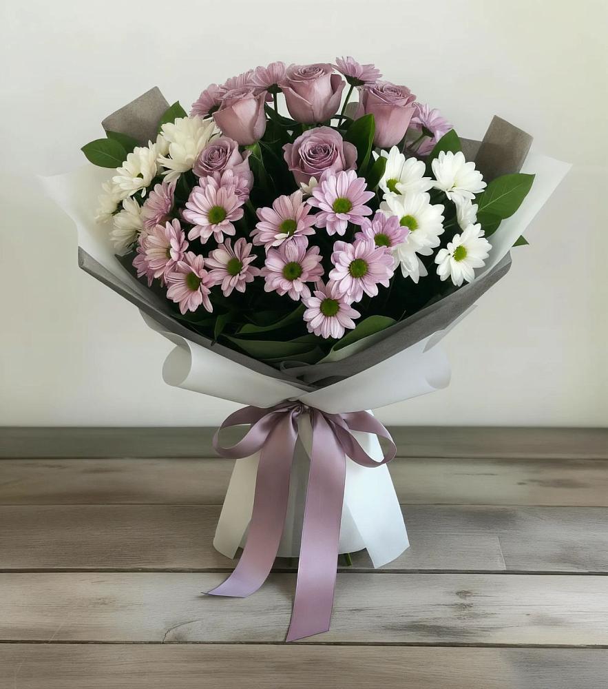 Букет цветов из: Хризантемы и Розы в Партените