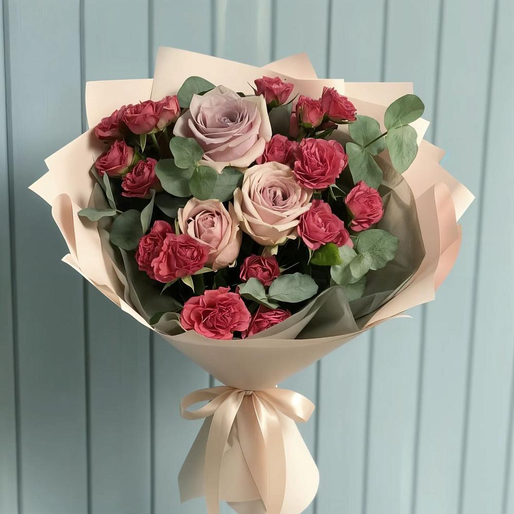 Букет цветов из: Гвоздики и Розы в Партените