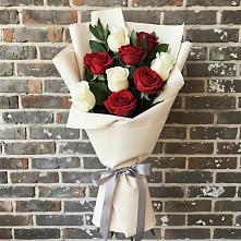 Букет цветов из:  Розы в Партените