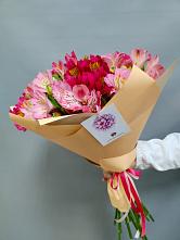 Букет цветов из:  Альстромерии в Партените