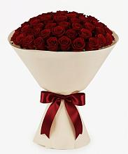 Букет 101 Бордовая роза Блэк Бакарра в Партените