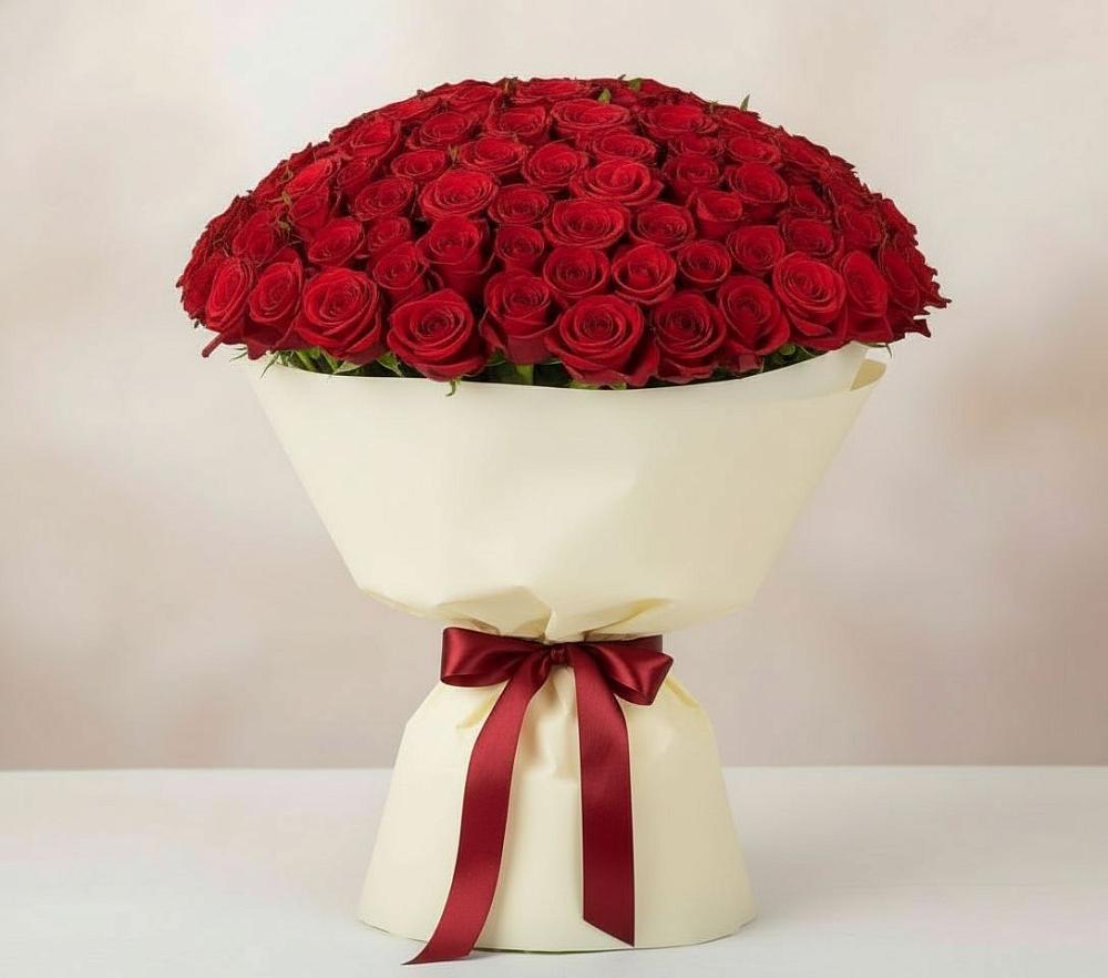 Букет 101 Красная роза Милано в Партените