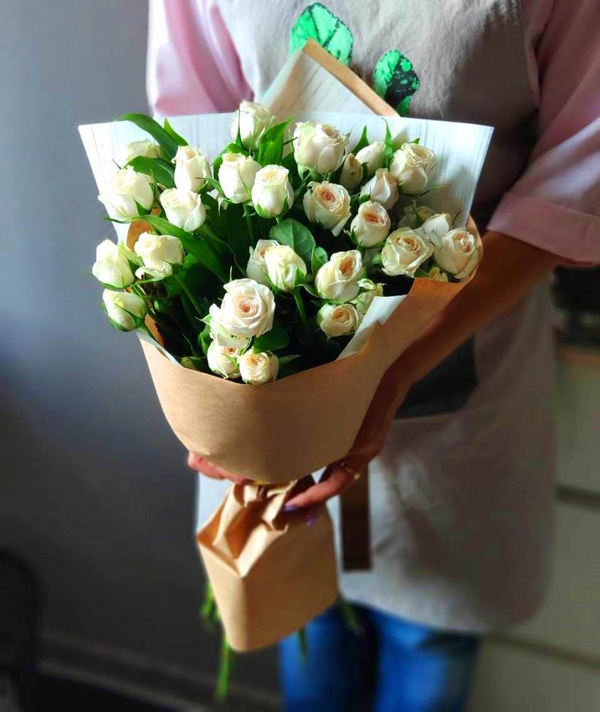 Букет цветов из: Розы в Партените