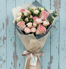Букет цветов из:  Розы в Партените