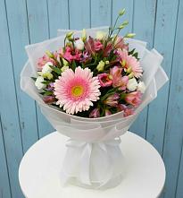 Букет цветов из:  Герберы, Альстромерии и Лизиантусы в Партените