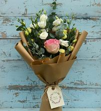 Букет цветов из:  Розы и Лизиантусы в Партените